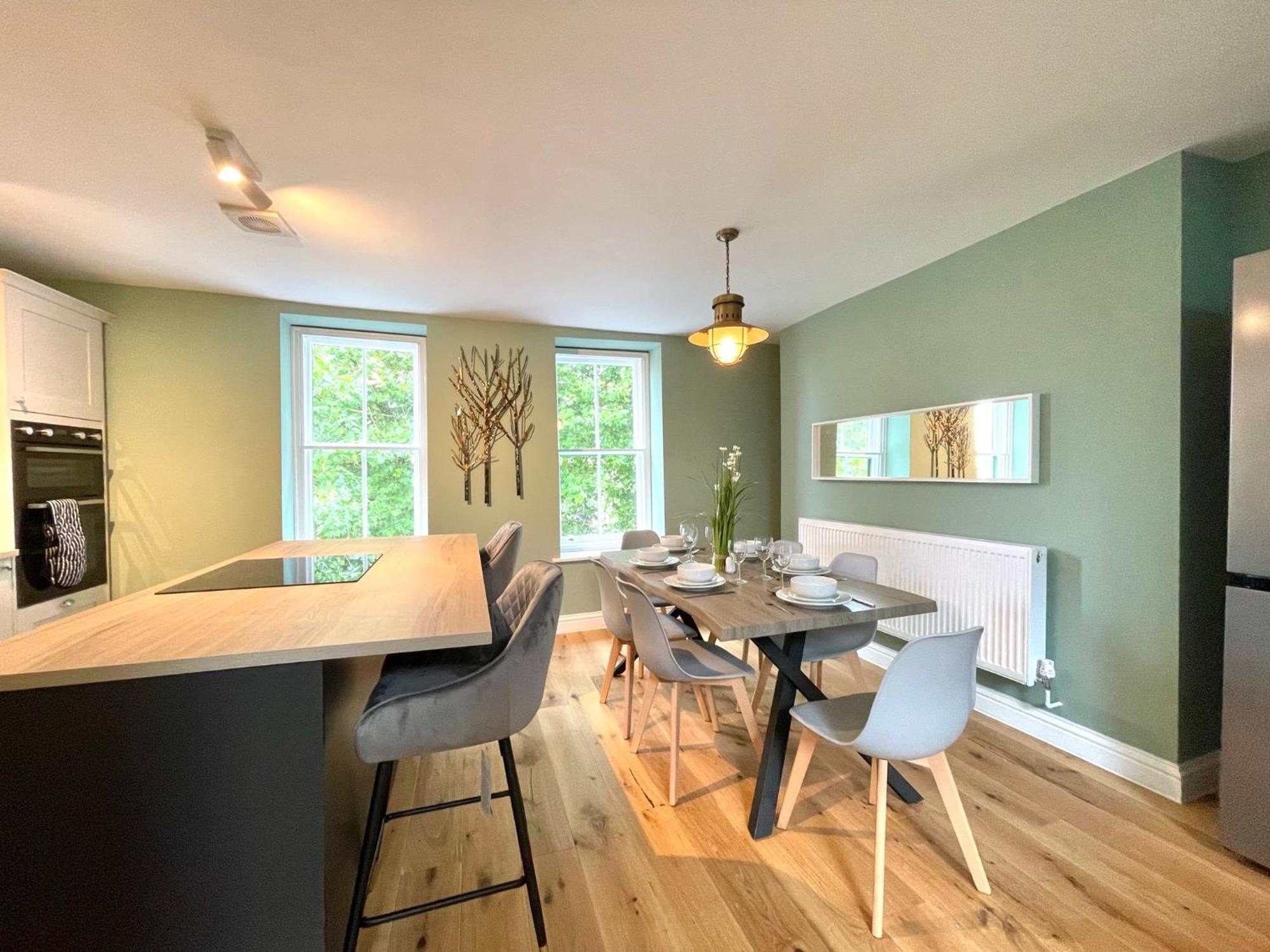 2 Bedroom Apartments Stopoverz Bristol Eksteriør bilde