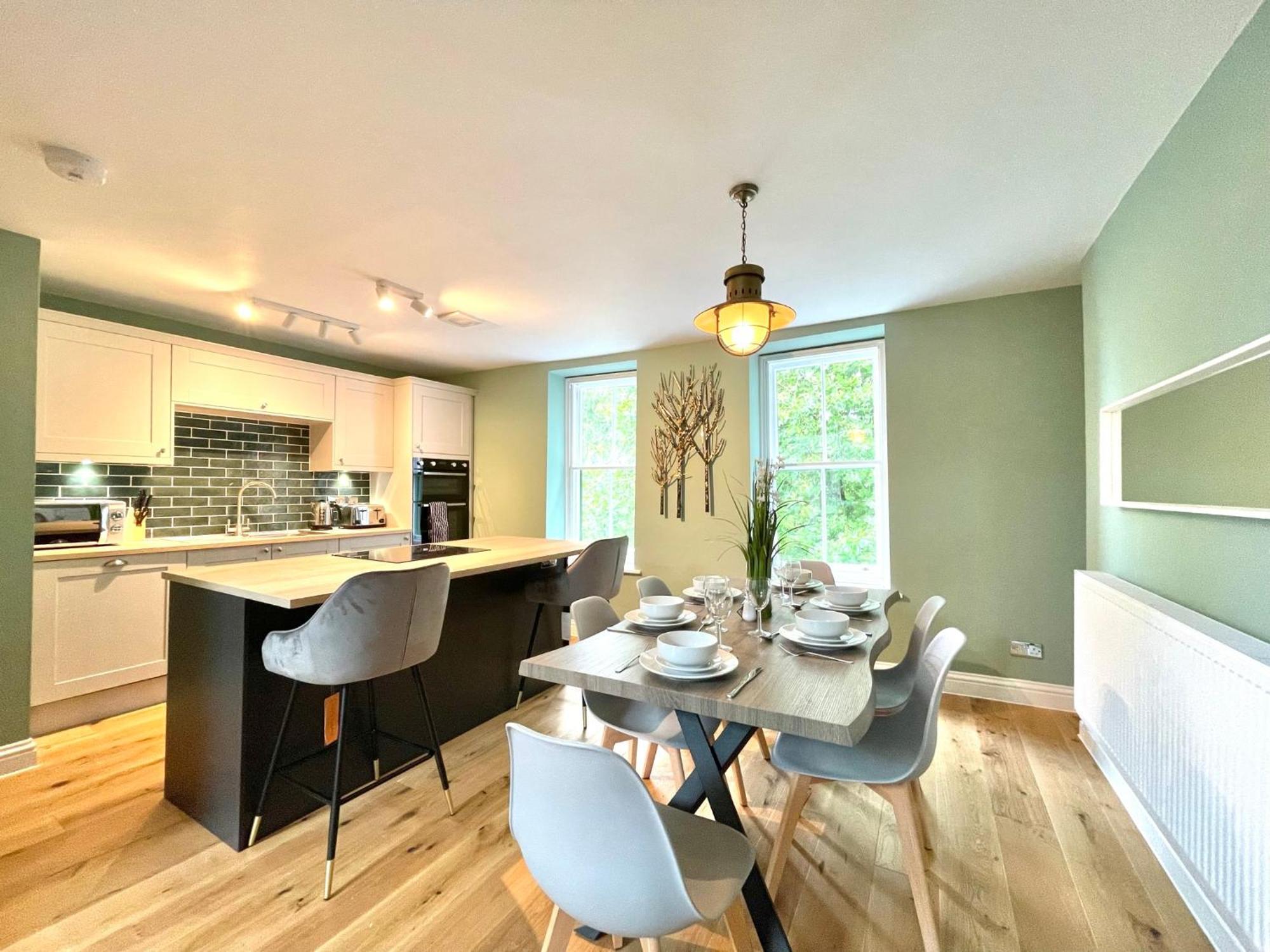 2 Bedroom Apartments Stopoverz Bristol Eksteriør bilde