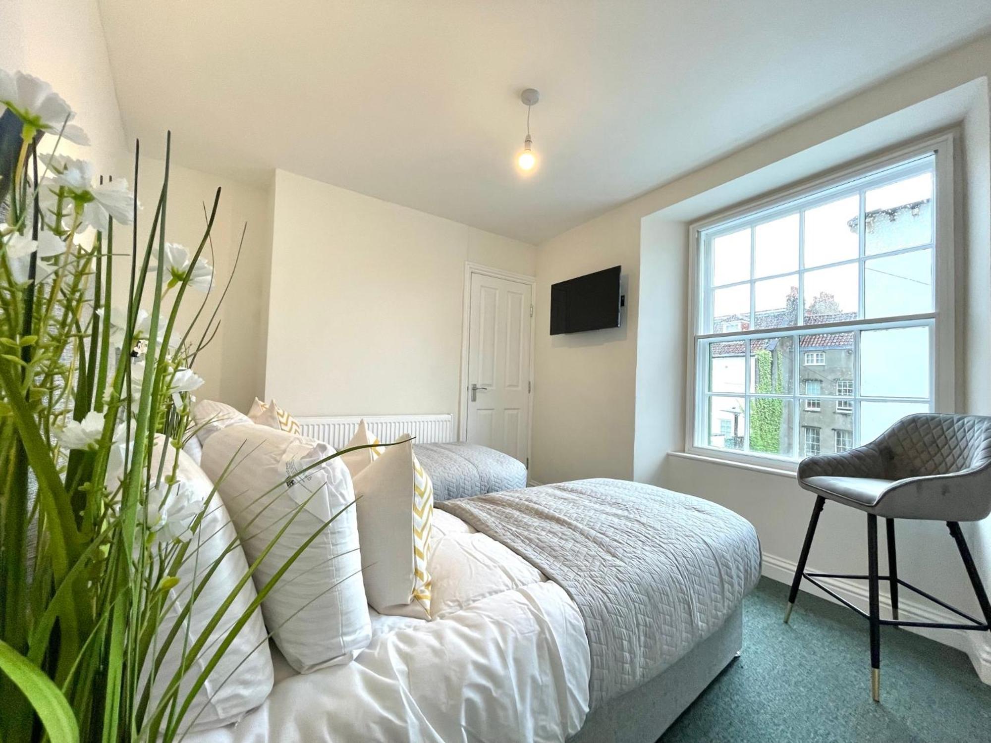 2 Bedroom Apartments Stopoverz Bristol Eksteriør bilde