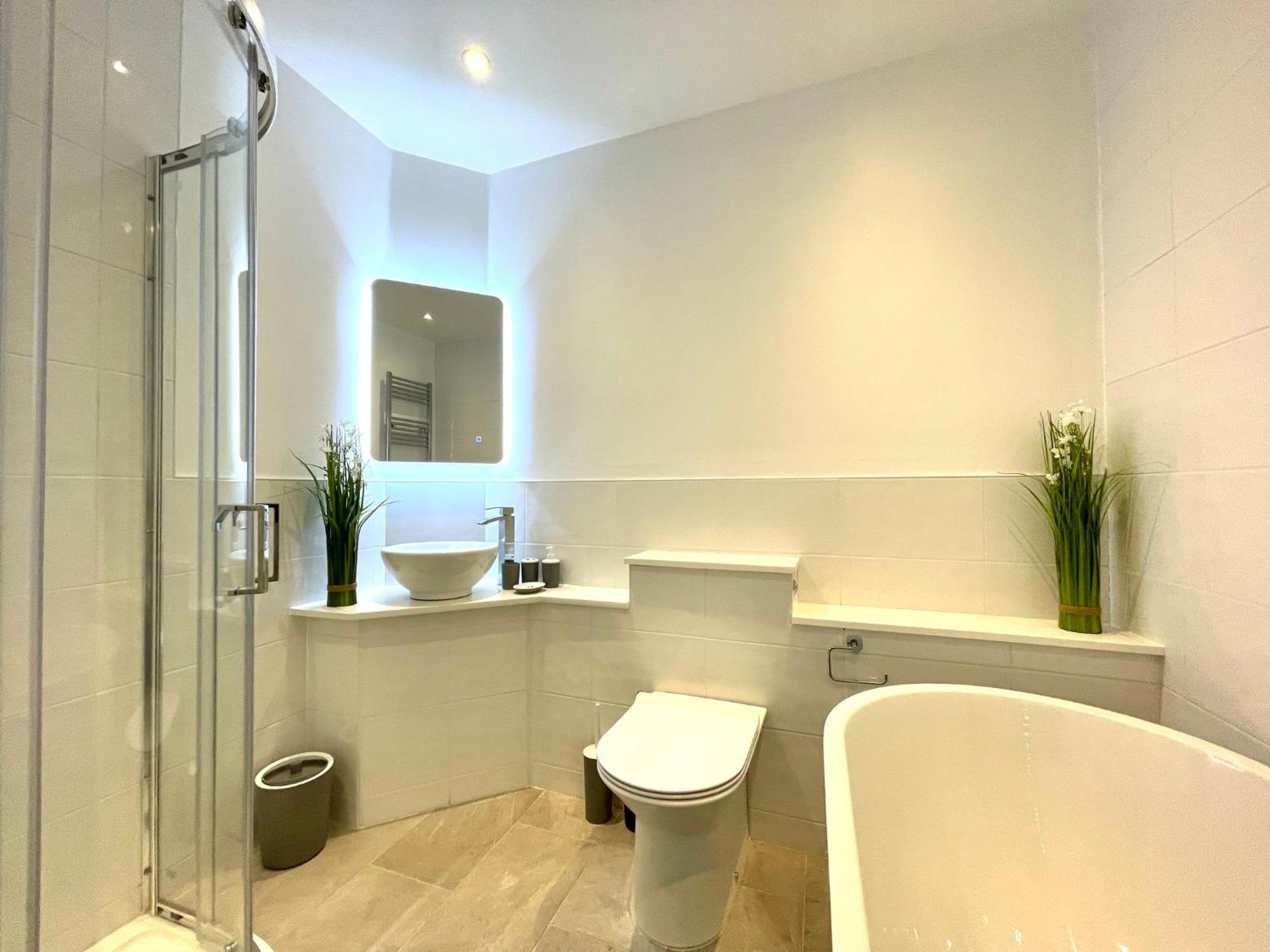 2 Bedroom Apartments Stopoverz Bristol Eksteriør bilde