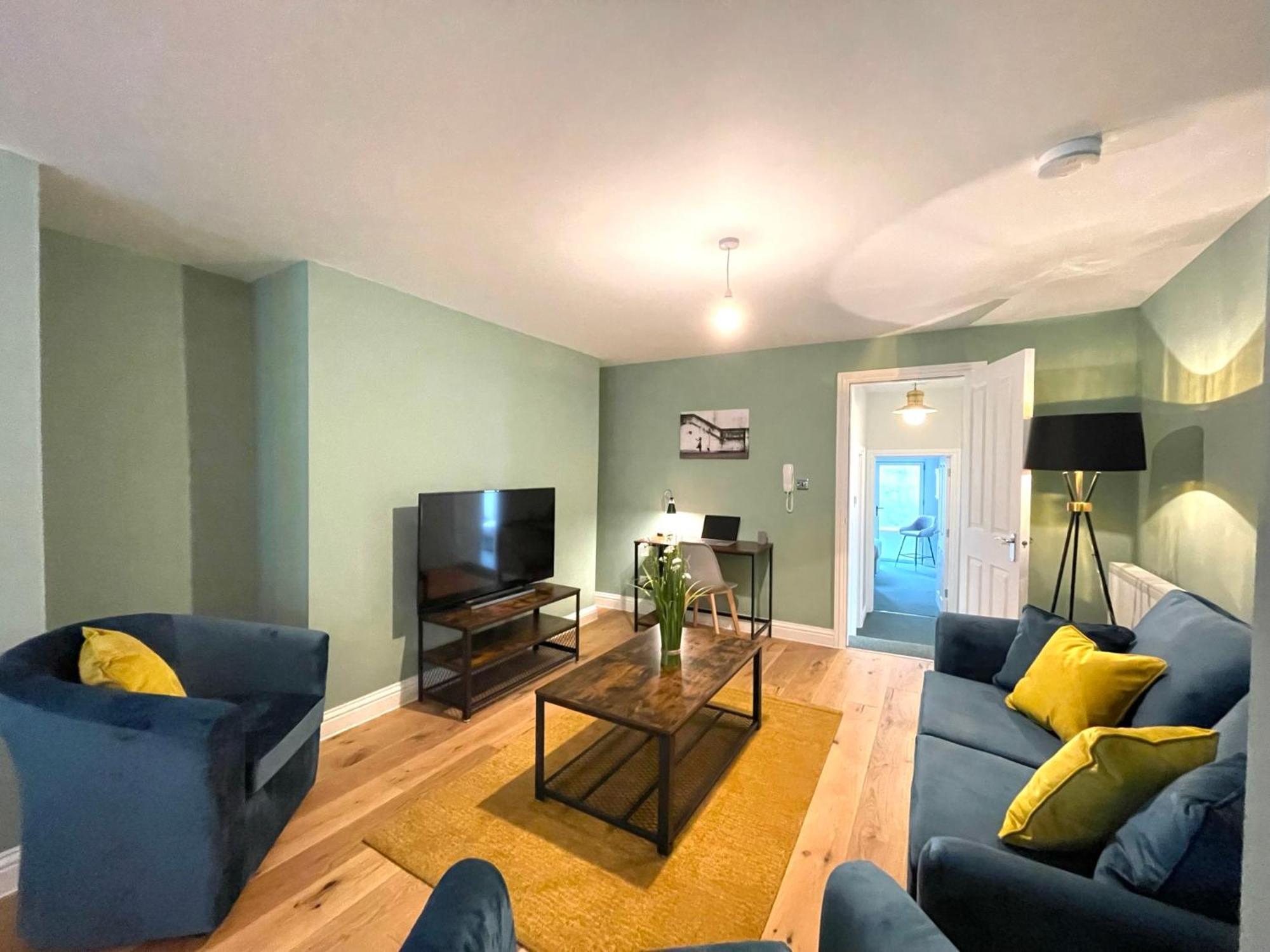 2 Bedroom Apartments Stopoverz Bristol Eksteriør bilde