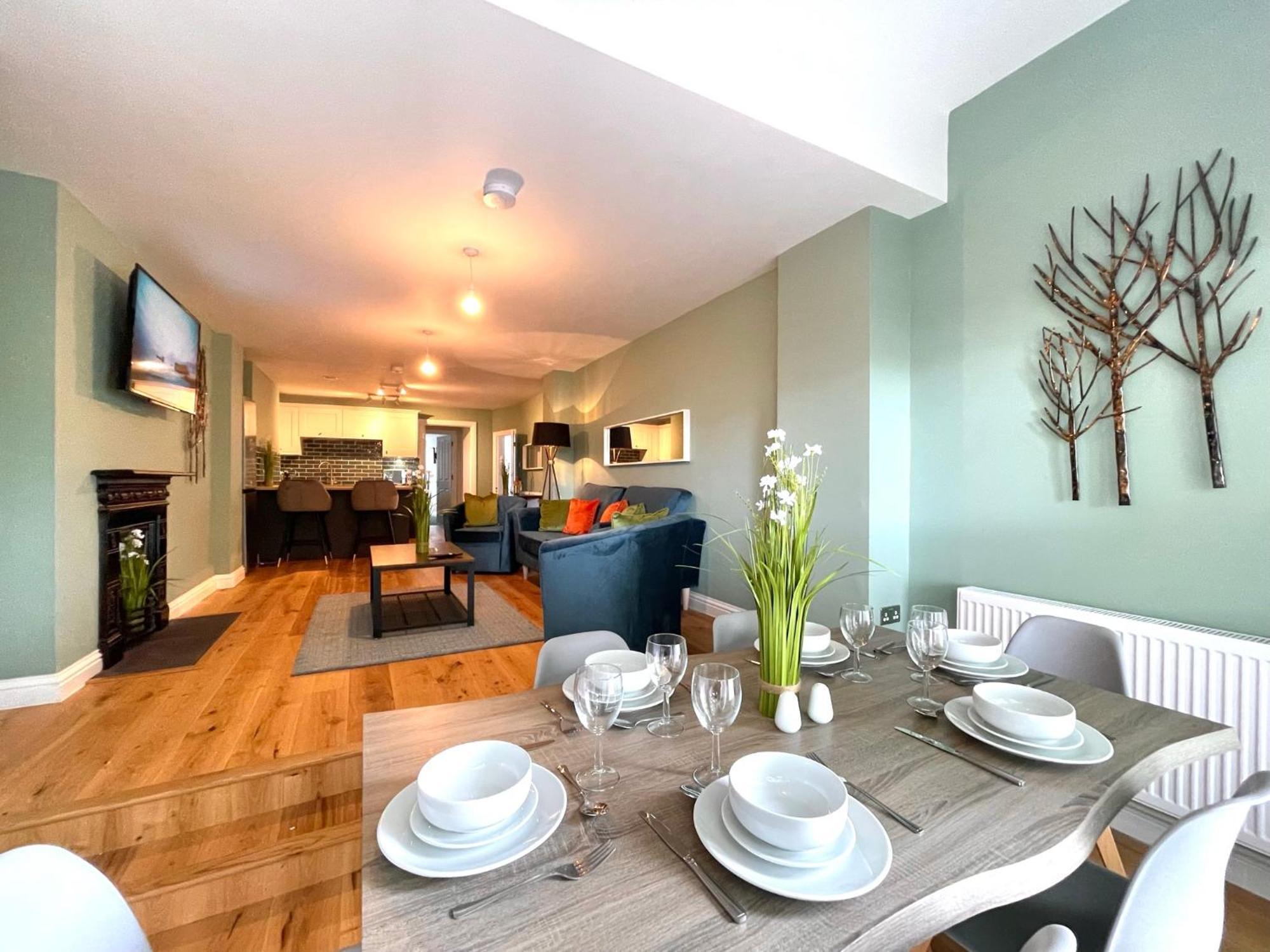 2 Bedroom Apartments Stopoverz Bristol Eksteriør bilde