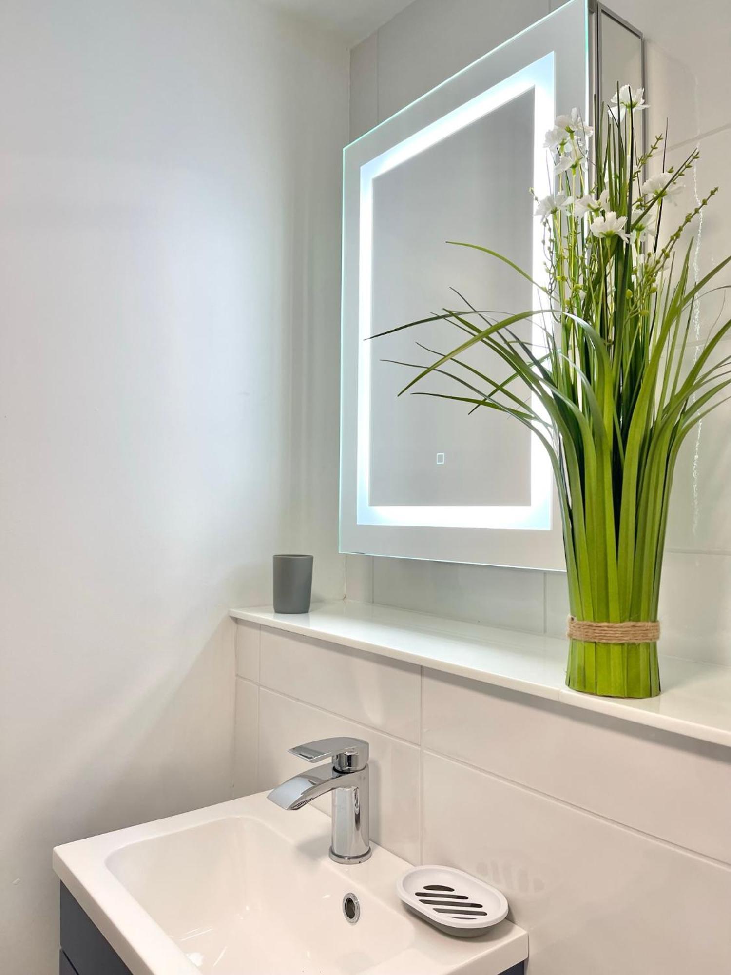 2 Bedroom Apartments Stopoverz Bristol Eksteriør bilde