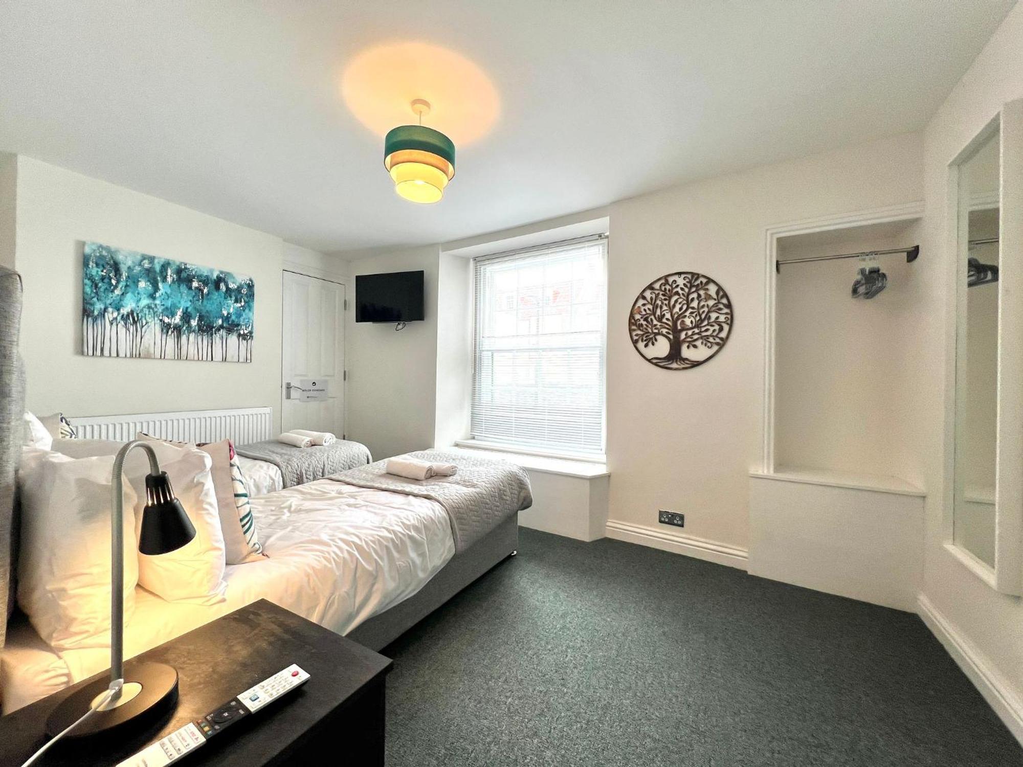 2 Bedroom Apartments Stopoverz Bristol Eksteriør bilde